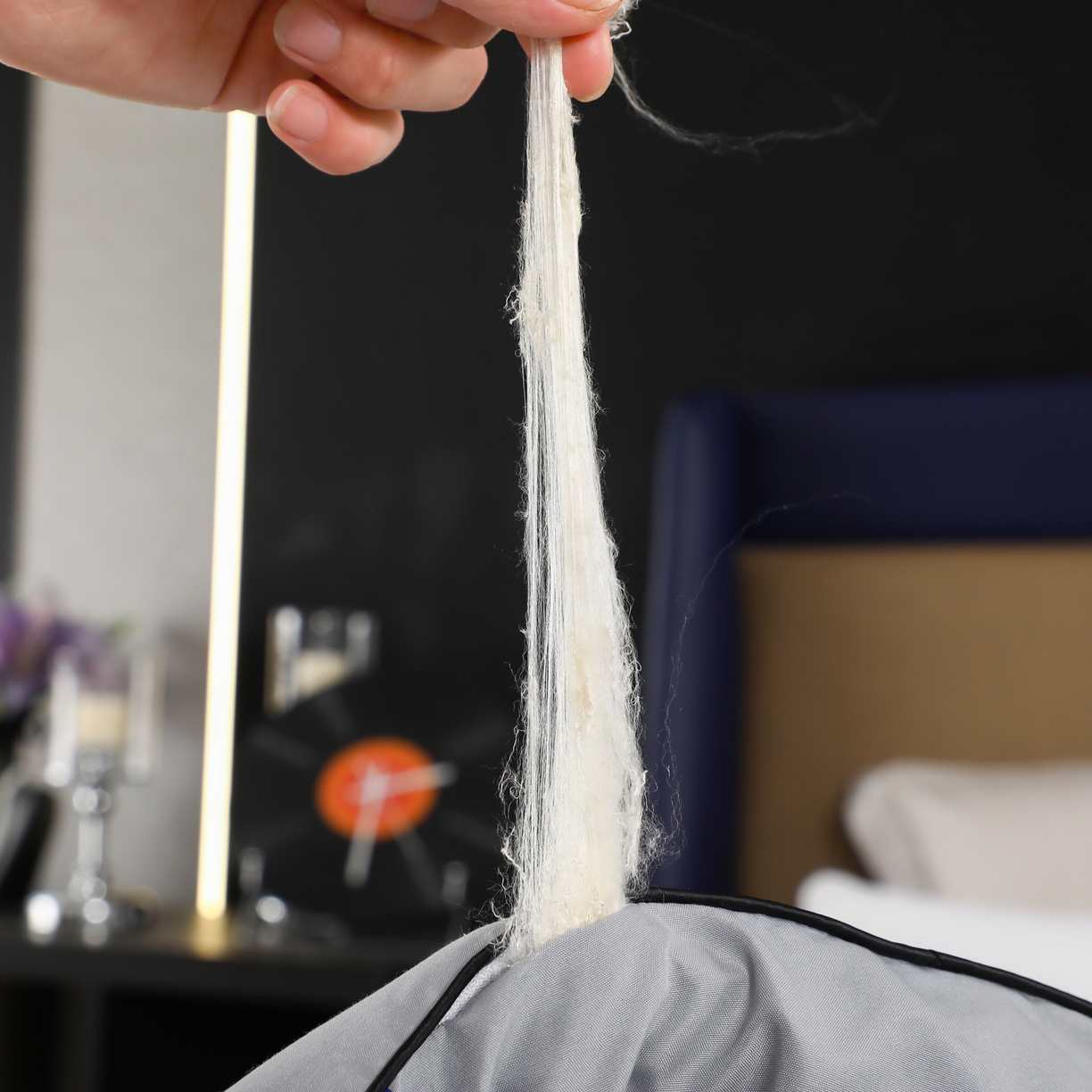 91家纺网 家纺一手货源 找家纺 寝美资家居 2025新款棉丝被子被芯-希尔顿 希尔顿-灰色