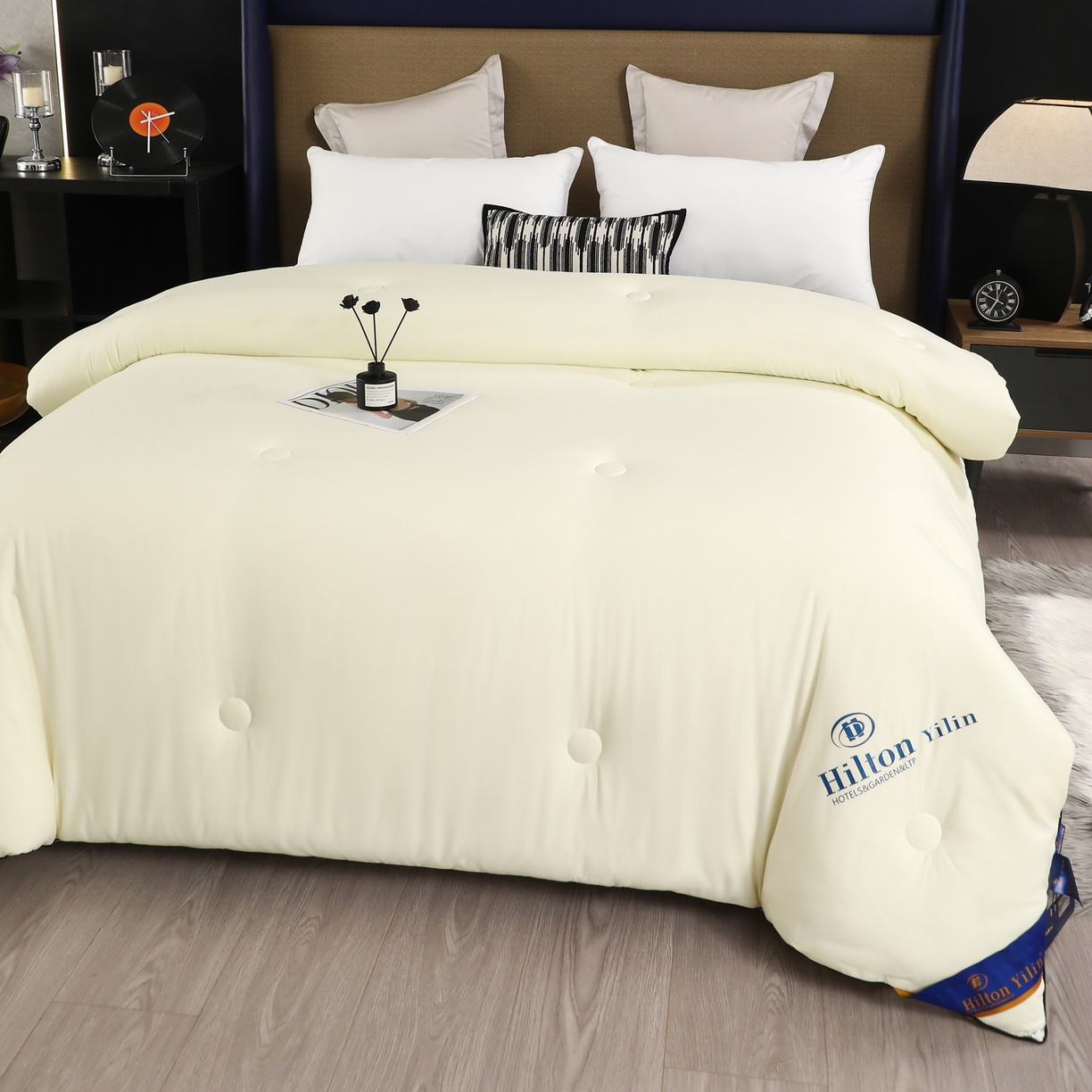 91家纺网 家纺一手货源 找家纺 寝美资家居 2025新款棉丝被子被芯-希尔顿 希尔顿-米白