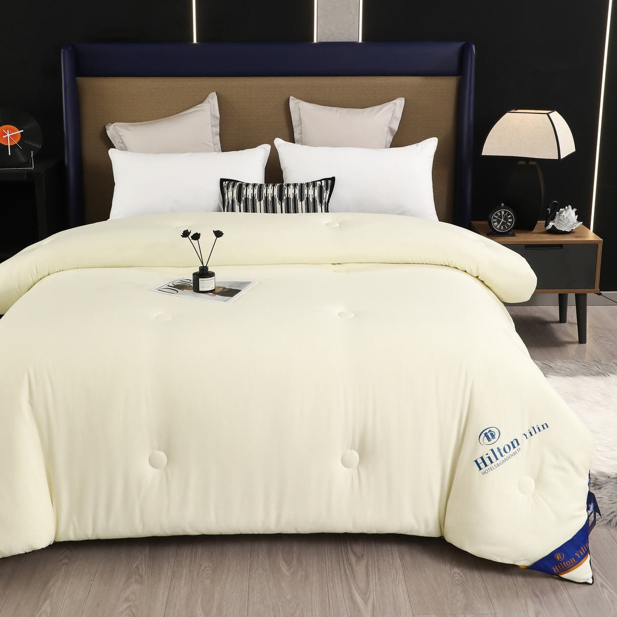 91家纺网 家纺一手货源 找家纺 寝美资家居 2025新款棉丝被子被芯-希尔顿 希尔顿-米白