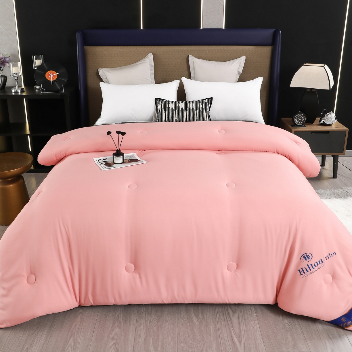 91家纺网 家纺一手货源 找家纺 寝美资家居 2025新款棉丝被子被芯-希尔顿 希尔顿-豆沙