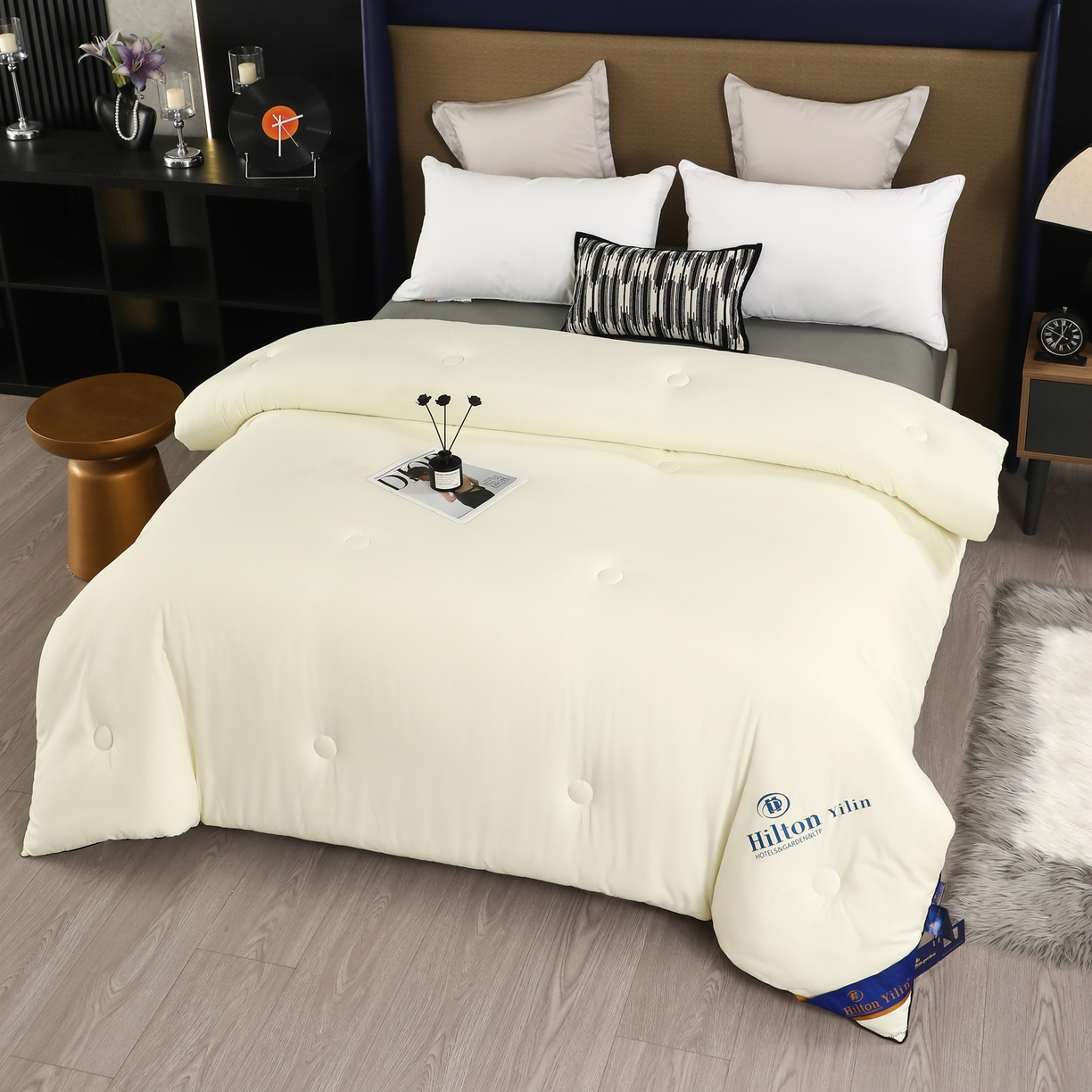 91家纺网 家纺一手货源 找家纺 寝美资家居 2025新款棉丝被子被芯-希尔顿 希尔顿-米白