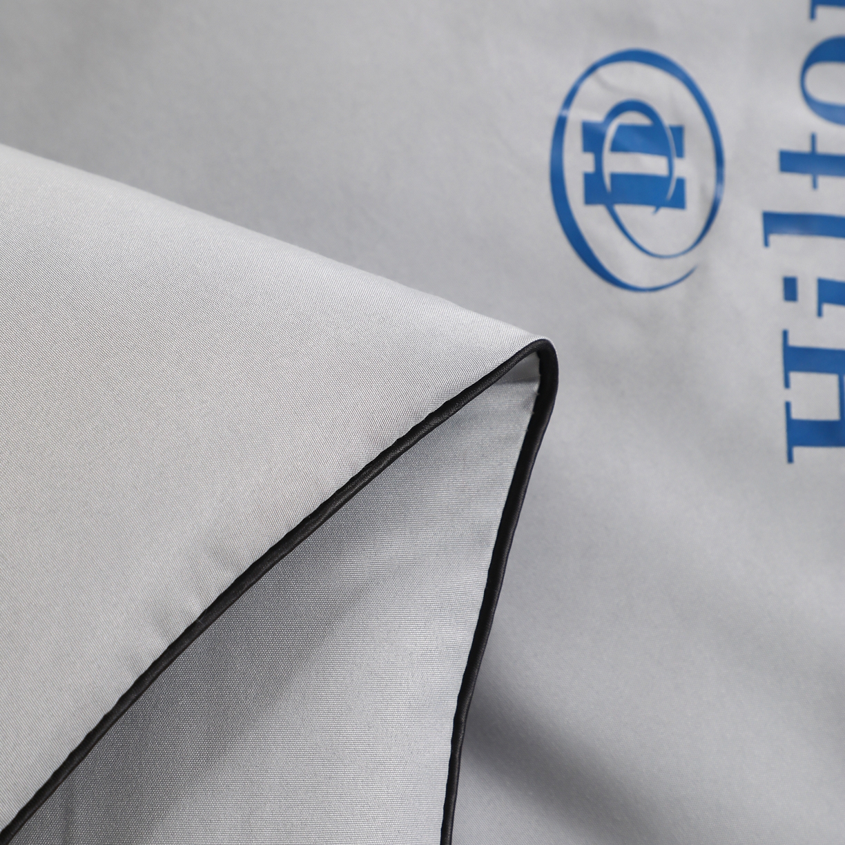 91家纺网 家纺一手货源 找家纺 寝美资家居 2025新款棉丝被子被芯-希尔顿 希尔顿-灰色