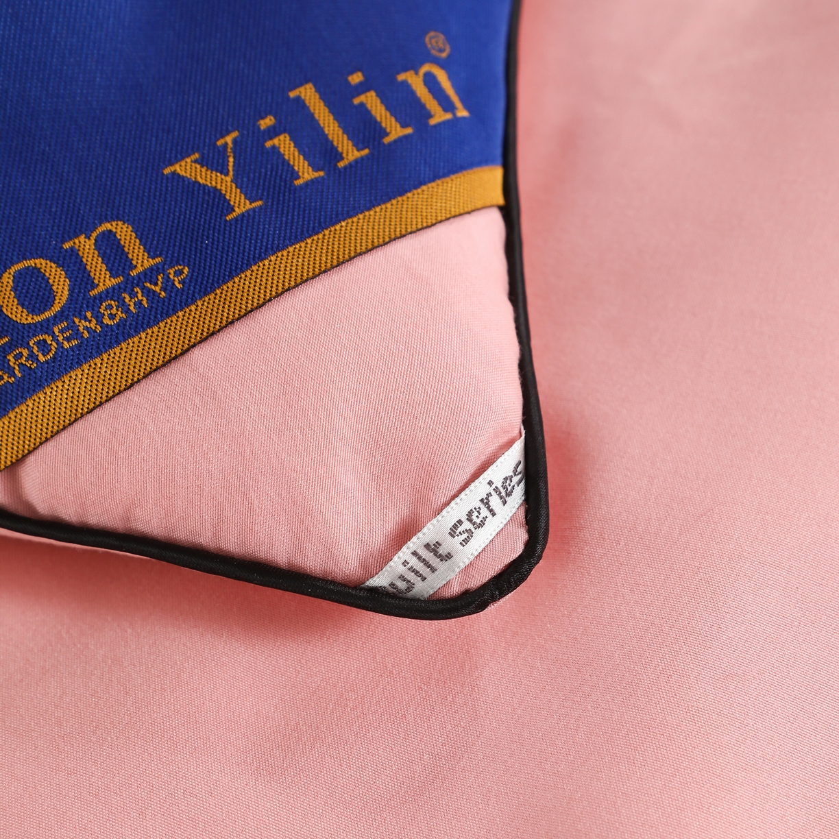 91家纺网 家纺一手货源 找家纺 寝美资家居 2025新款棉丝被子被芯-希尔顿 希尔顿-豆沙