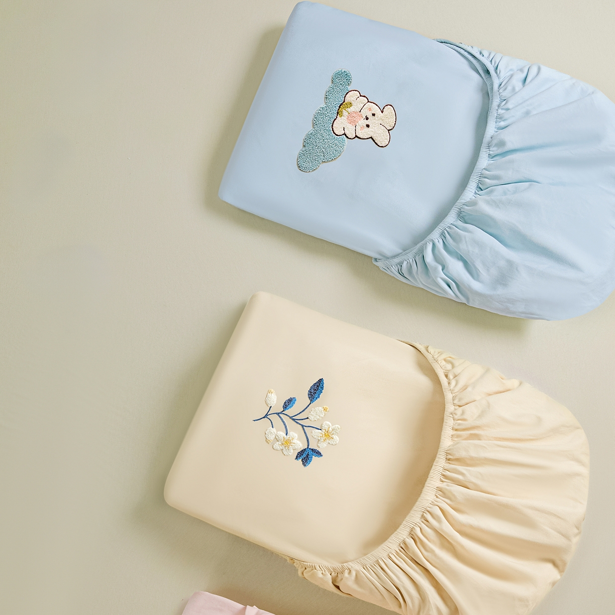 91家纺网 家纺一手货源 找家纺 （总）锦觅 2025新款100S全棉长绒棉陶瓷磨毛绣花纯色单品床笠三件套