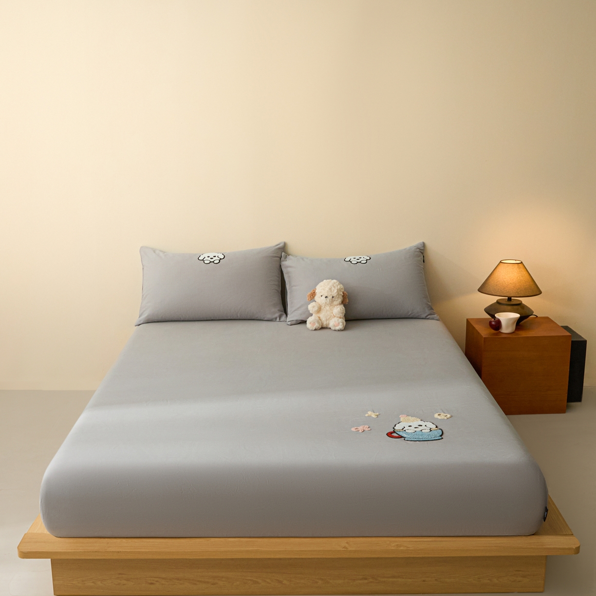 锦觅 2025新款100S全棉长绒棉陶瓷磨毛绣花纯色单品床笠三件套 茶杯狗狗（太空灰）