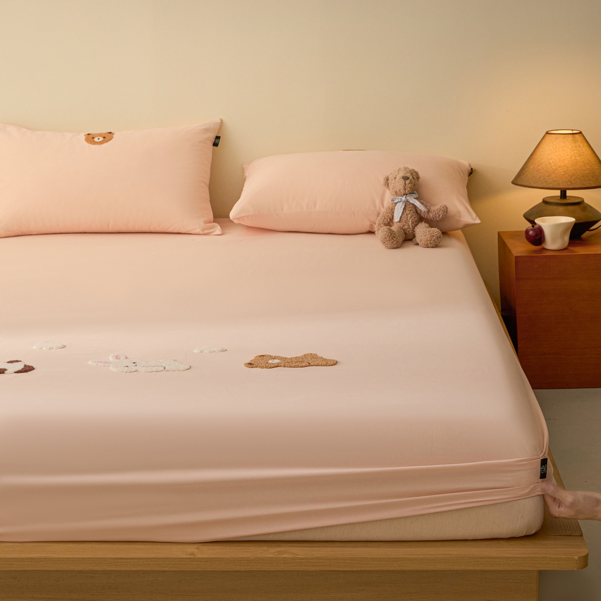 91家纺网 家纺一手货源 找家纺 锦觅 2025新款100S全棉长绒棉陶瓷磨毛绣花纯色单品床笠三件套 好朋友（温暖玉）