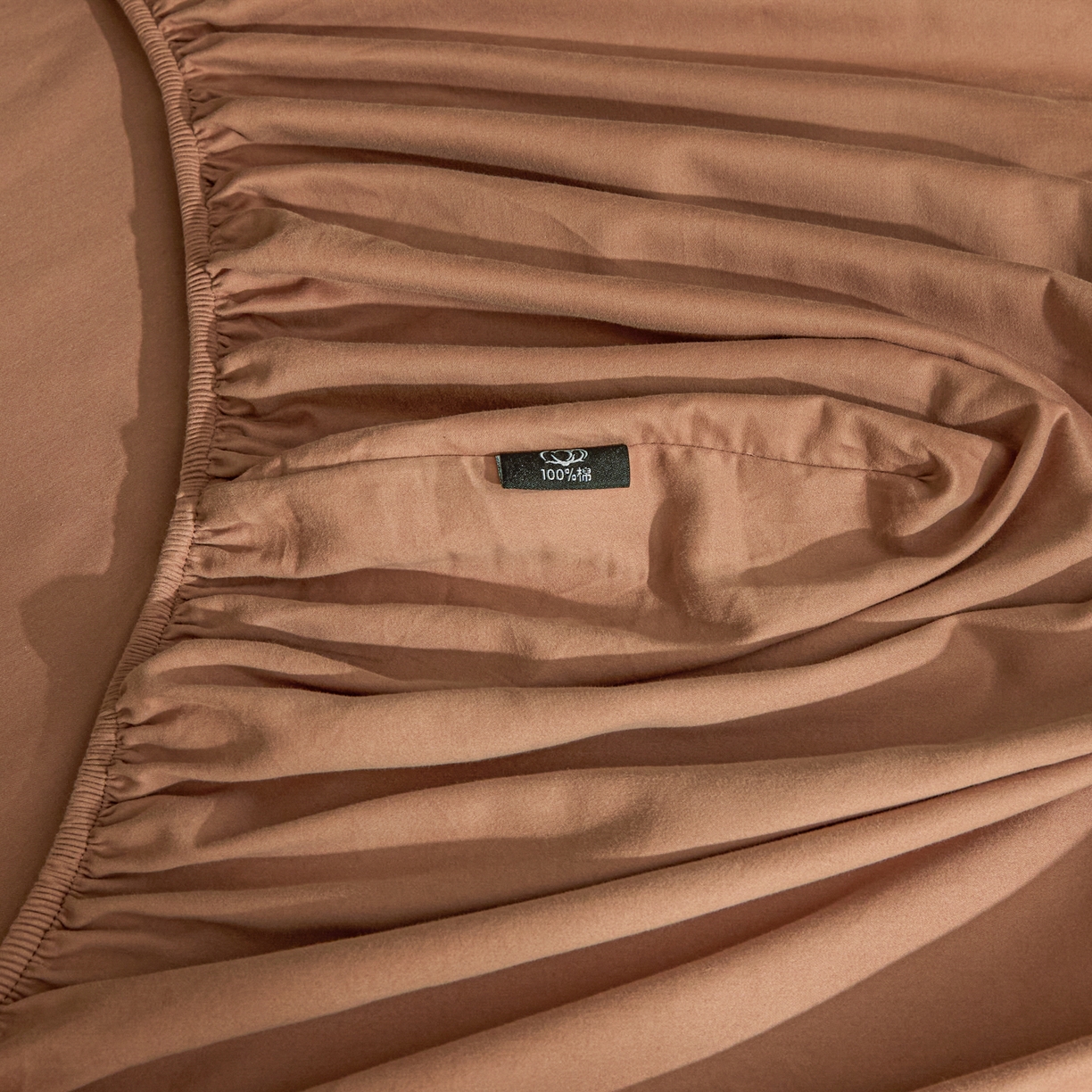 91家纺网 家纺一手货源 找家纺 锦觅 2025新款100S全棉长绒棉陶瓷磨毛绣花纯色单品床笠三件套 气球猫咪(深秋咖）