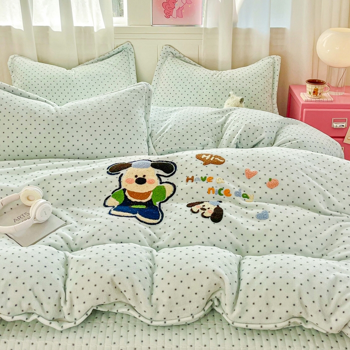 91家纺网 家纺一手货源 找家纺 （总）梦可莱家居 2025新款牛奶绒奶油系列印加绣床盖四件套