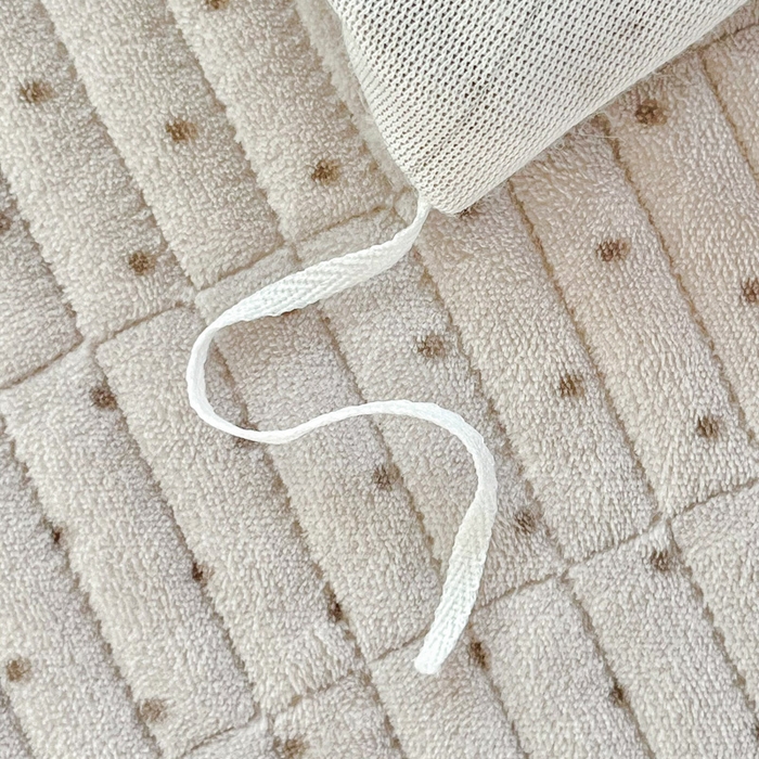 91家纺网 家纺一手货源 找家纺 梦可莱家居 2025新款牛奶绒奶油系列印加绣床盖四件套 奶伙伴灰