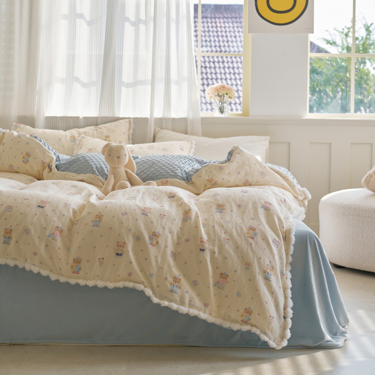 91家纺网 家纺一手货源 找家纺 洋铭区（原狠狠爱） 2025秋冬双层纱毛球球+豆豆绒四件套系列 公主小熊