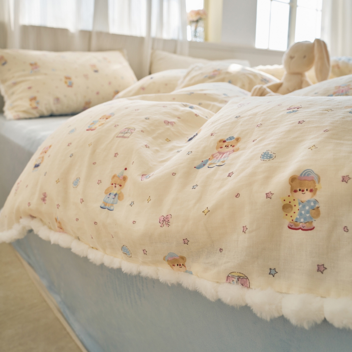 91家纺网 家纺一手货源 找家纺 洋铭区（原狠狠爱） 2025秋冬双层纱毛球球+豆豆绒四件套系列 公主小熊