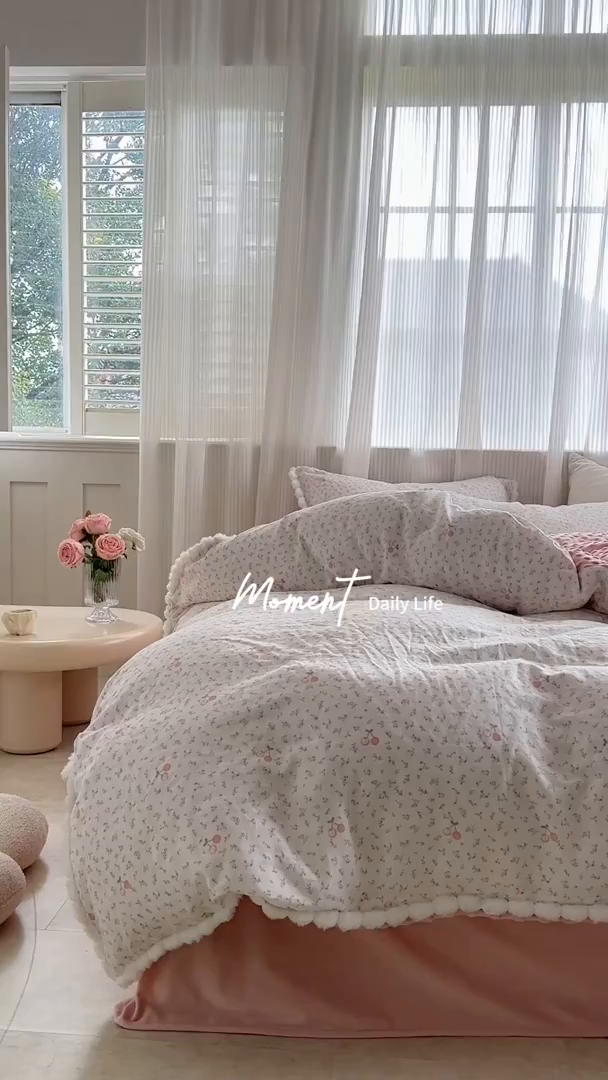 91家纺网 家纺一手货源 找家纺 洋铭区（原狠狠爱） 2025秋冬双层纱毛球球+豆豆绒四件套系列 小果粉花