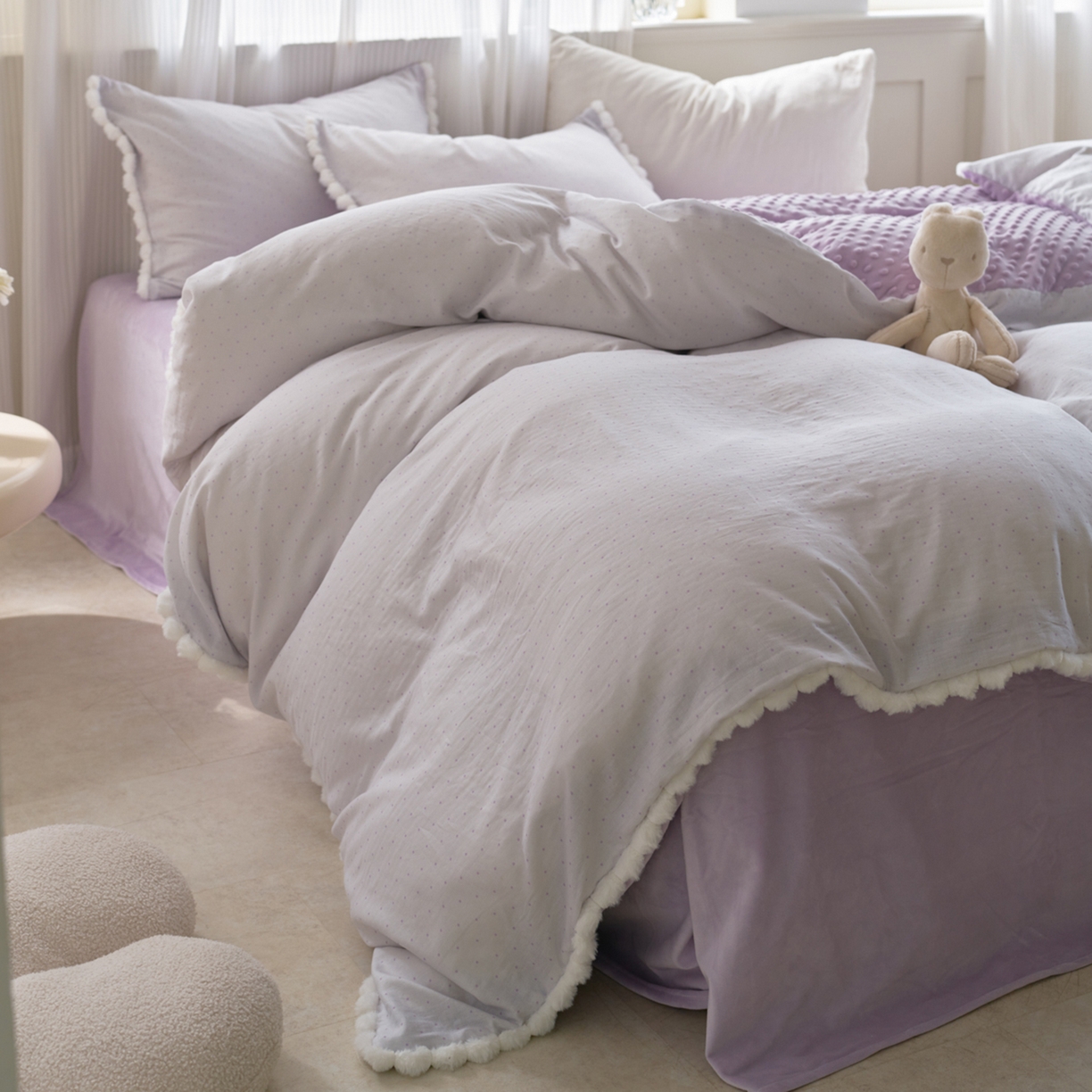 91家纺网 家纺一手货源 找家纺 洋铭区（原狠狠爱） 2025秋冬双层纱毛球球+豆豆绒四件套系列 小圆圆-深紫