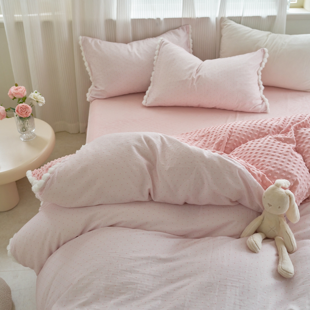 91家纺网 家纺一手货源 找家纺 洋铭区（原狠狠爱） 2025秋冬双层纱毛球球+豆豆绒四件套系列 小圆圆-紫