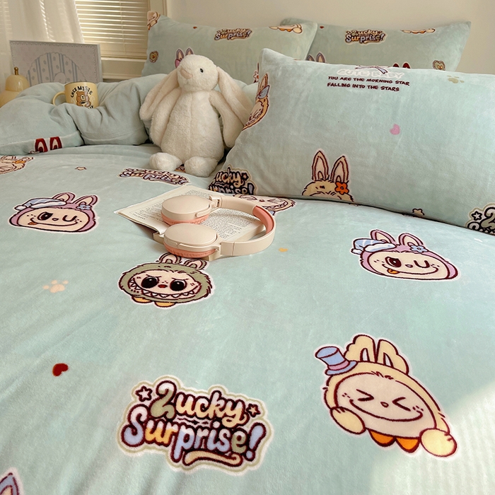 91家纺网 家纺一手货源 找家纺 yyds网供 2025新款牛奶绒印花四件套卡通花卉萌趣三件套加厚保暖裸睡治愈防静电 拉布精灵