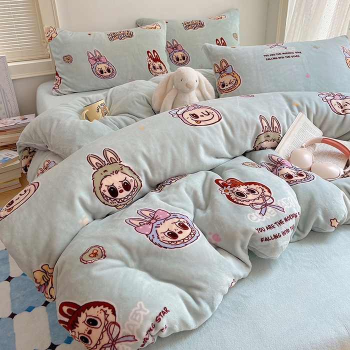 91家纺网 家纺一手货源 找家纺 yyds网供 2025新款牛奶绒印花四件套卡通花卉萌趣三件套加厚保暖裸睡治愈防静电 拉布精灵