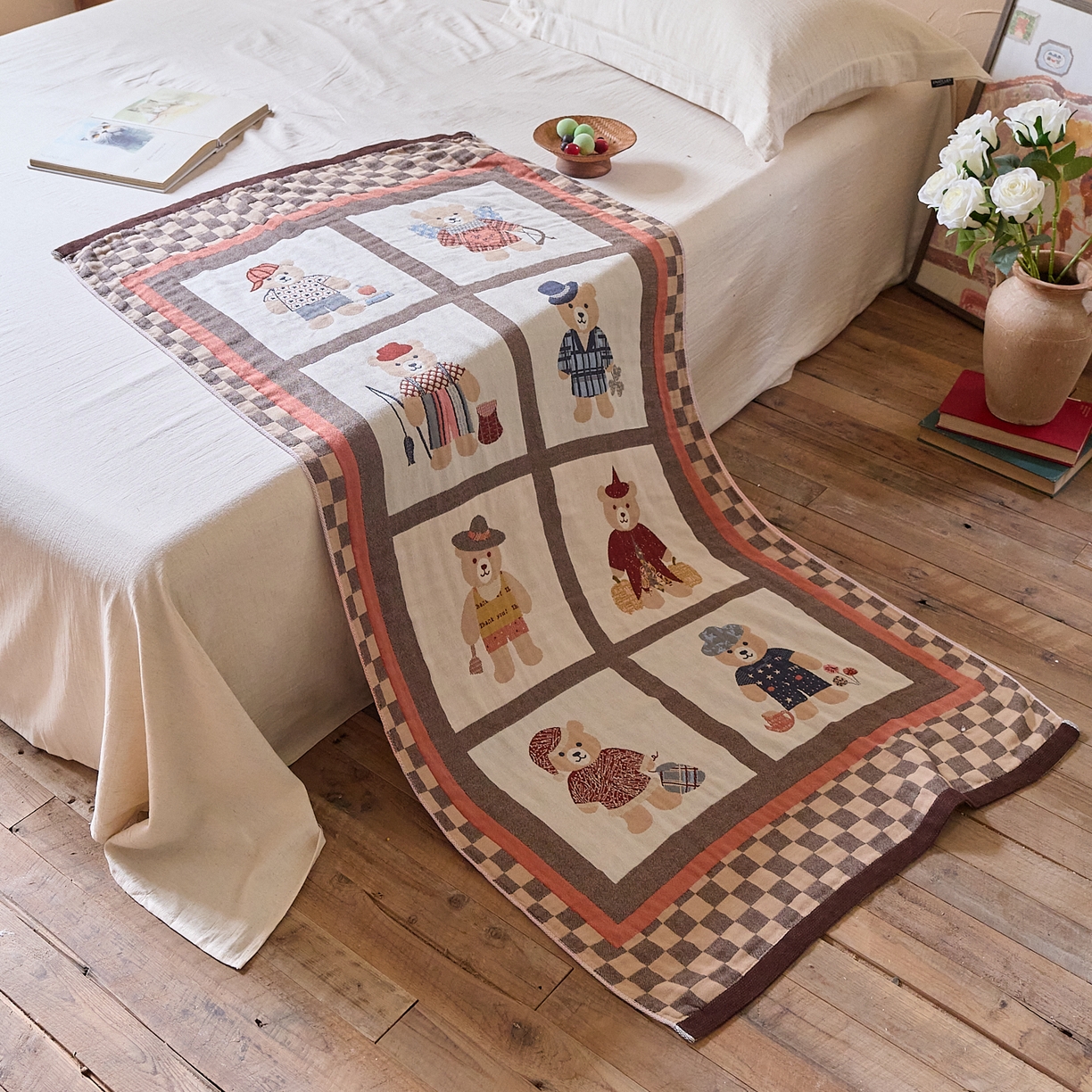 91家纺网 家纺一手货源 找家纺 沐瑟家纺 2025新款卡通A类全棉四层纱布浴巾加大毛巾-第五组 柒彩小熊 150*75cm