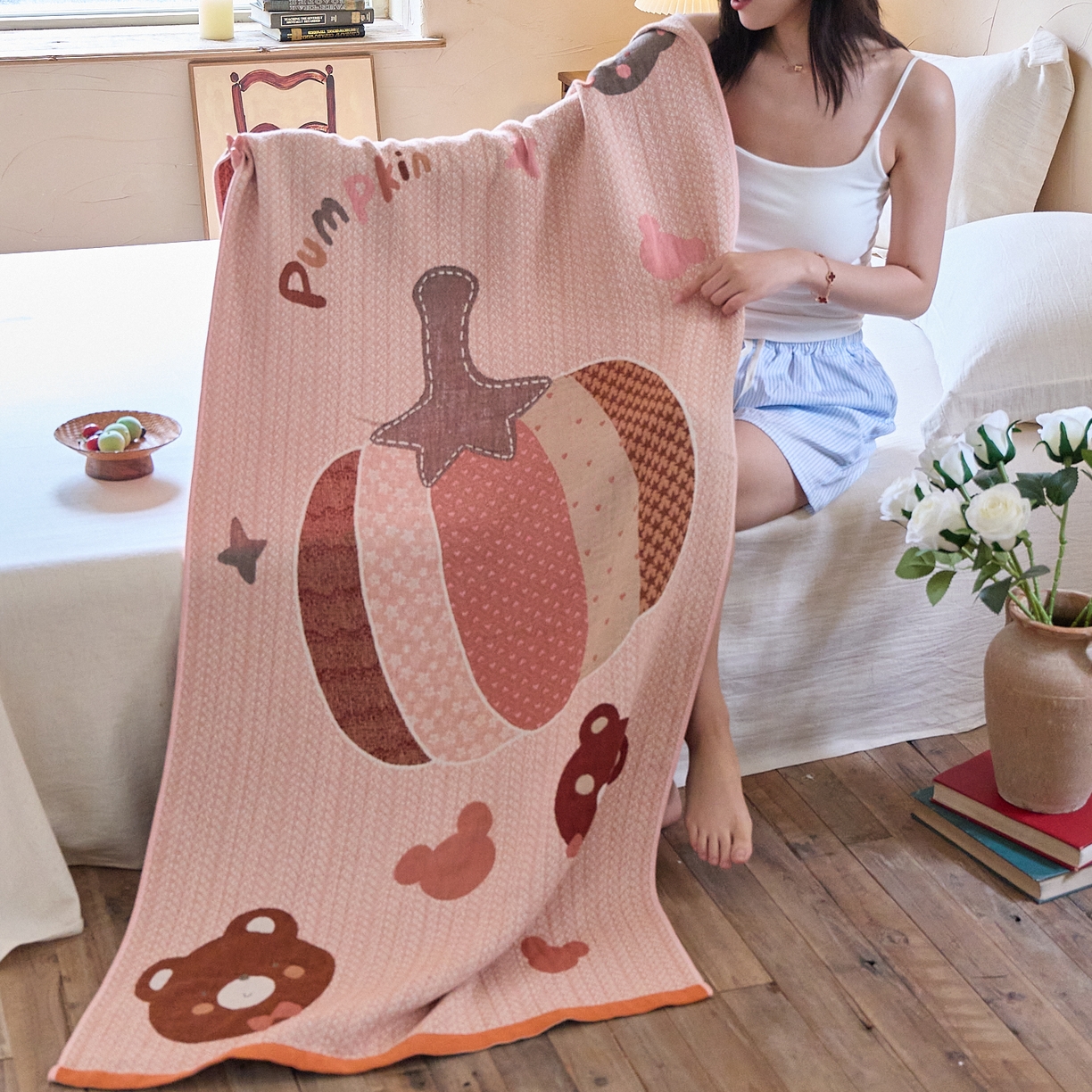 91家纺网 家纺一手货源 找家纺 沐瑟家纺 2025新款卡通A类全棉四层纱布浴巾加大毛巾-第五组 南瓜熊 150*75cm