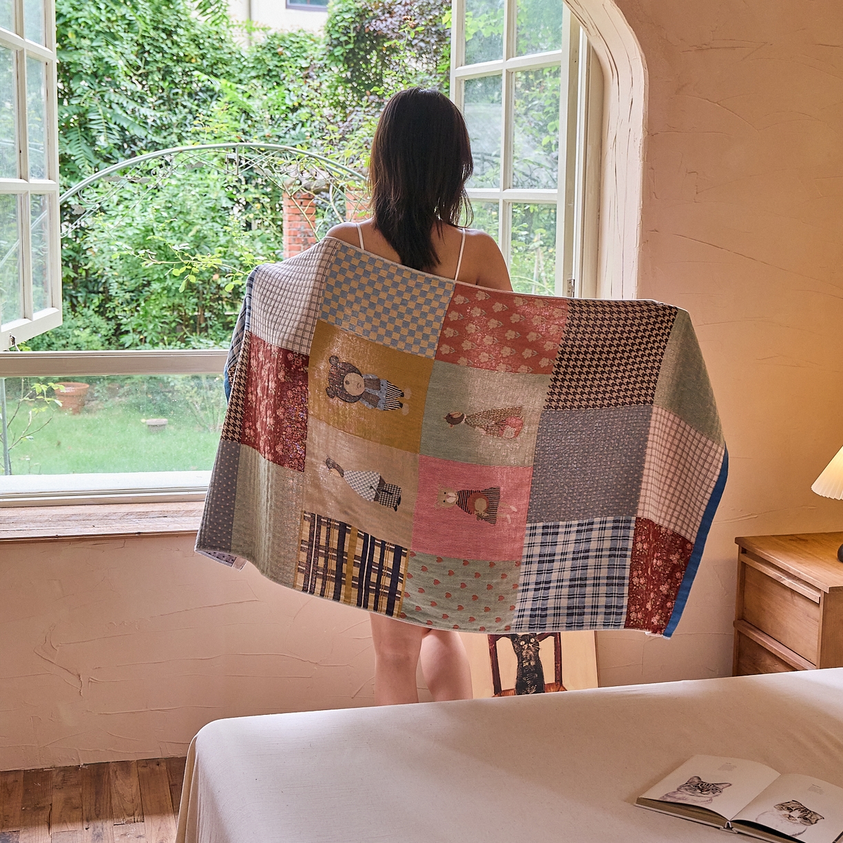 91家纺网 家纺一手货源 找家纺 沐瑟家纺 2025新款卡通A类全棉四层纱布浴巾加大毛巾-第五组 贴布熊 150*75cm