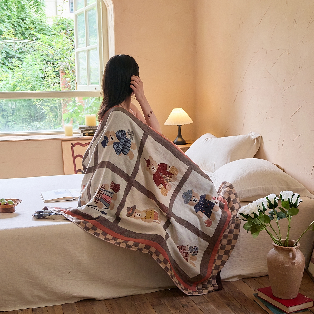 91家纺网 家纺一手货源 找家纺 沐瑟家纺 2025新款卡通A类全棉四层纱布浴巾加大毛巾-第五组 柒彩小熊 150*75cm