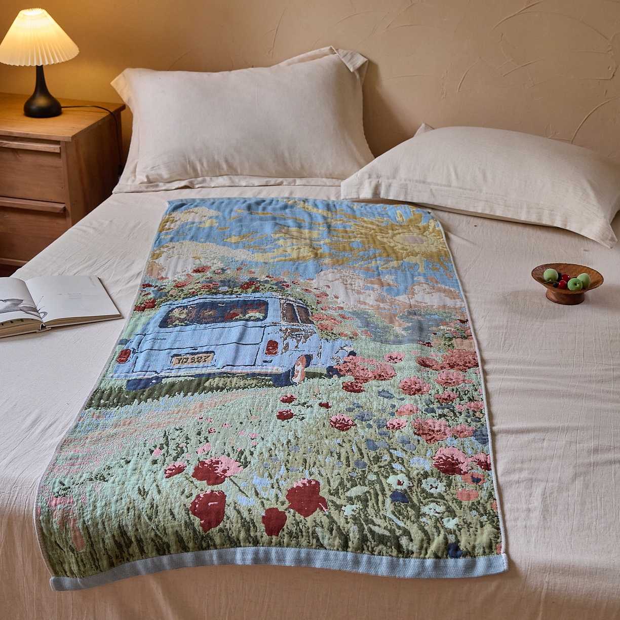 91家纺网 家纺一手货源 找家纺 沐瑟家纺 2025新款卡通A类全棉四层纱布浴巾加大毛巾-第五组 游花海 150*75cm