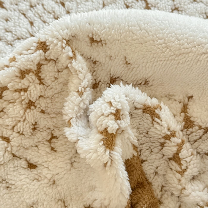 91家纺网 家纺一手货源 找家纺 （总）小叮当家纺仓储工厂店 2025新款提花绵羊绒韩国绒床笠单品床笠床笠单件单床笠