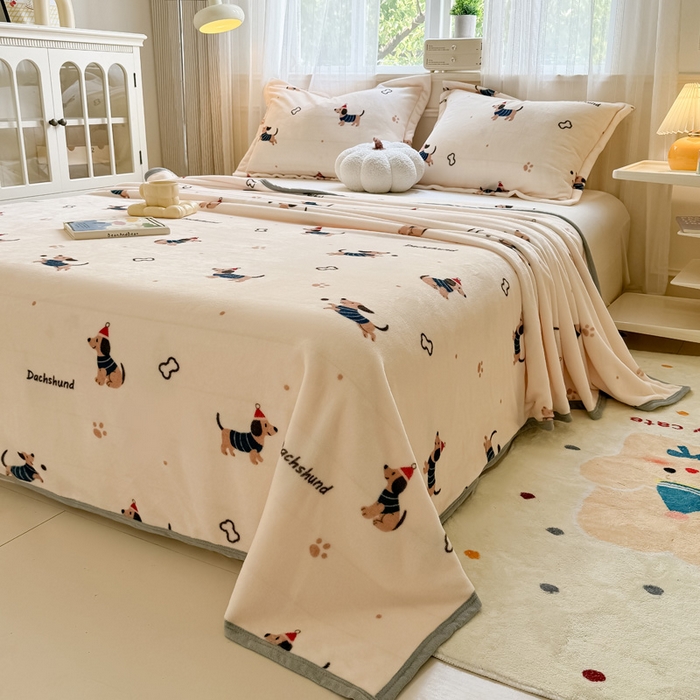 91家纺网 家纺一手货源 找家纺 宅部落 2025新款牛奶绒印花毛毯毯子300克云貂绒盖毯 腊肠狗