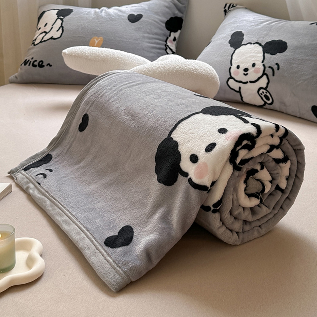 91家纺网 家纺一手货源 找家纺 宅部落 2025新款牛奶绒印花毛毯毯子300克云貂绒盖毯 快乐小汪汪