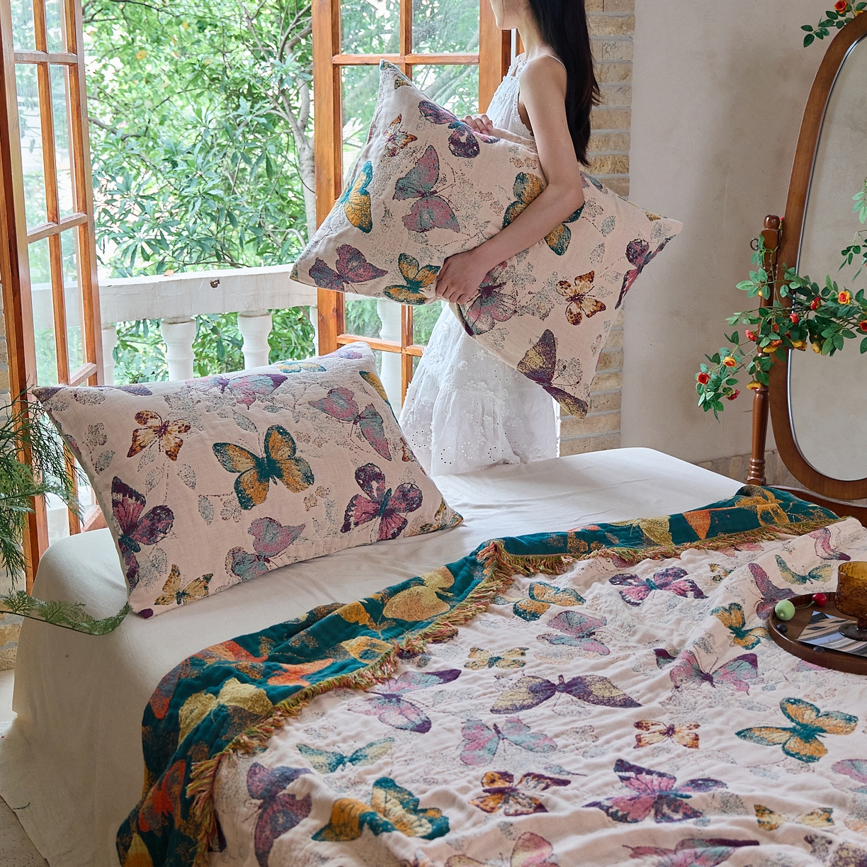 91家纺网 家纺一手货源 找家纺 沐瑟家纺 2025新款亲肤柔软全棉纱布中国风盖毯毯子 蝶语-绿