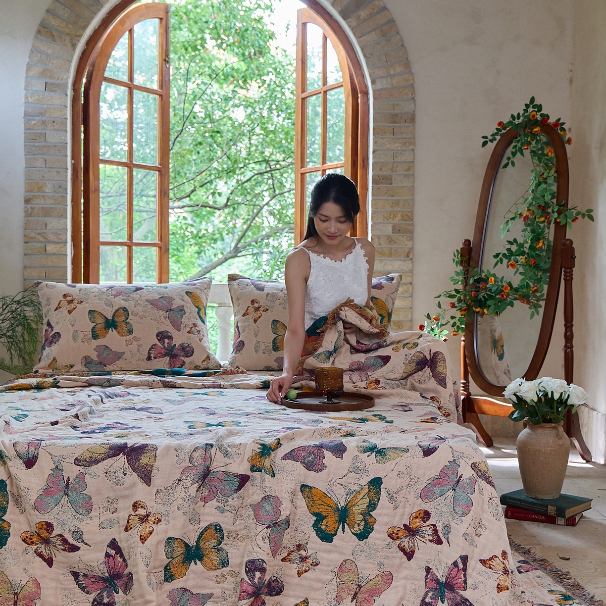 91家纺网 家纺一手货源 找家纺 沐瑟家纺 2025新款亲肤柔软全棉纱布中国风盖毯毯子 蝶语-绿