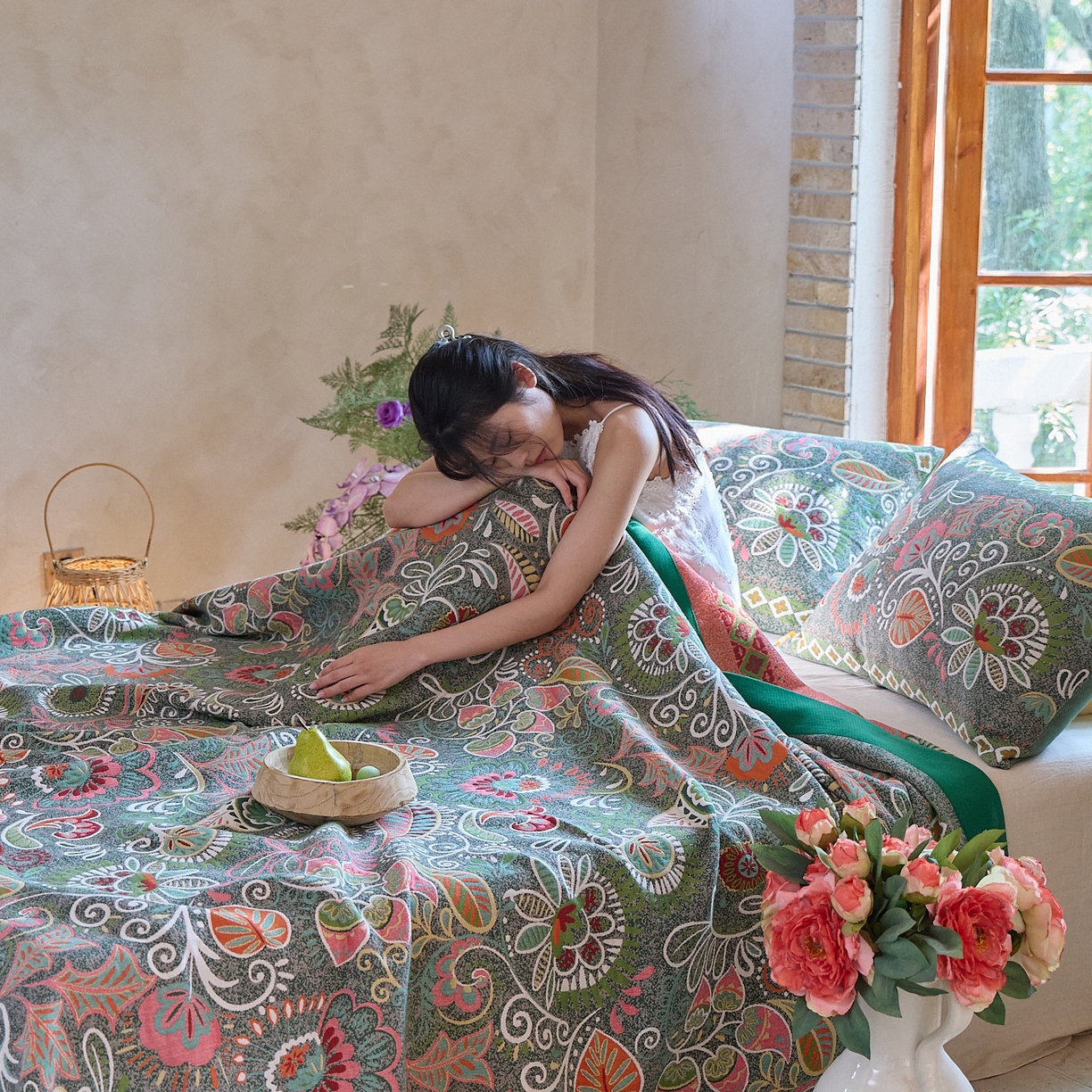 91家纺网 家纺一手货源 找家纺 沐瑟家纺 2025新款全棉纱布细纱布大床盖毯子床盖三件套LV系列 春意浓