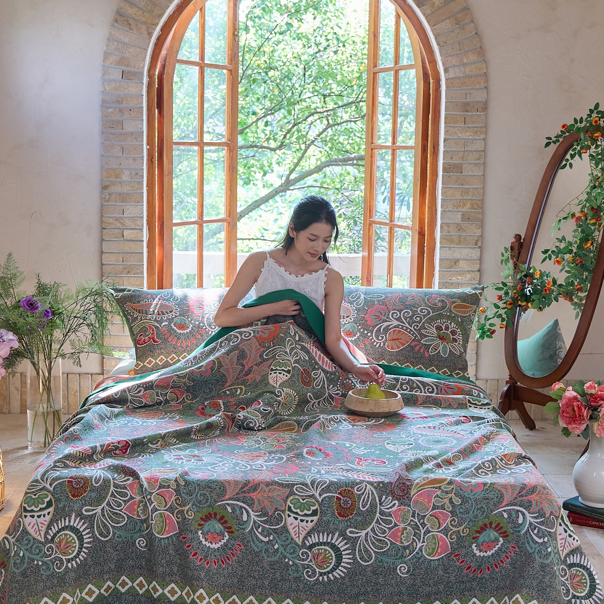 91家纺网 家纺一手货源 找家纺 沐瑟家纺 2025新款全棉纱布细纱布大床盖毯子床盖三件套LV系列 春意浓