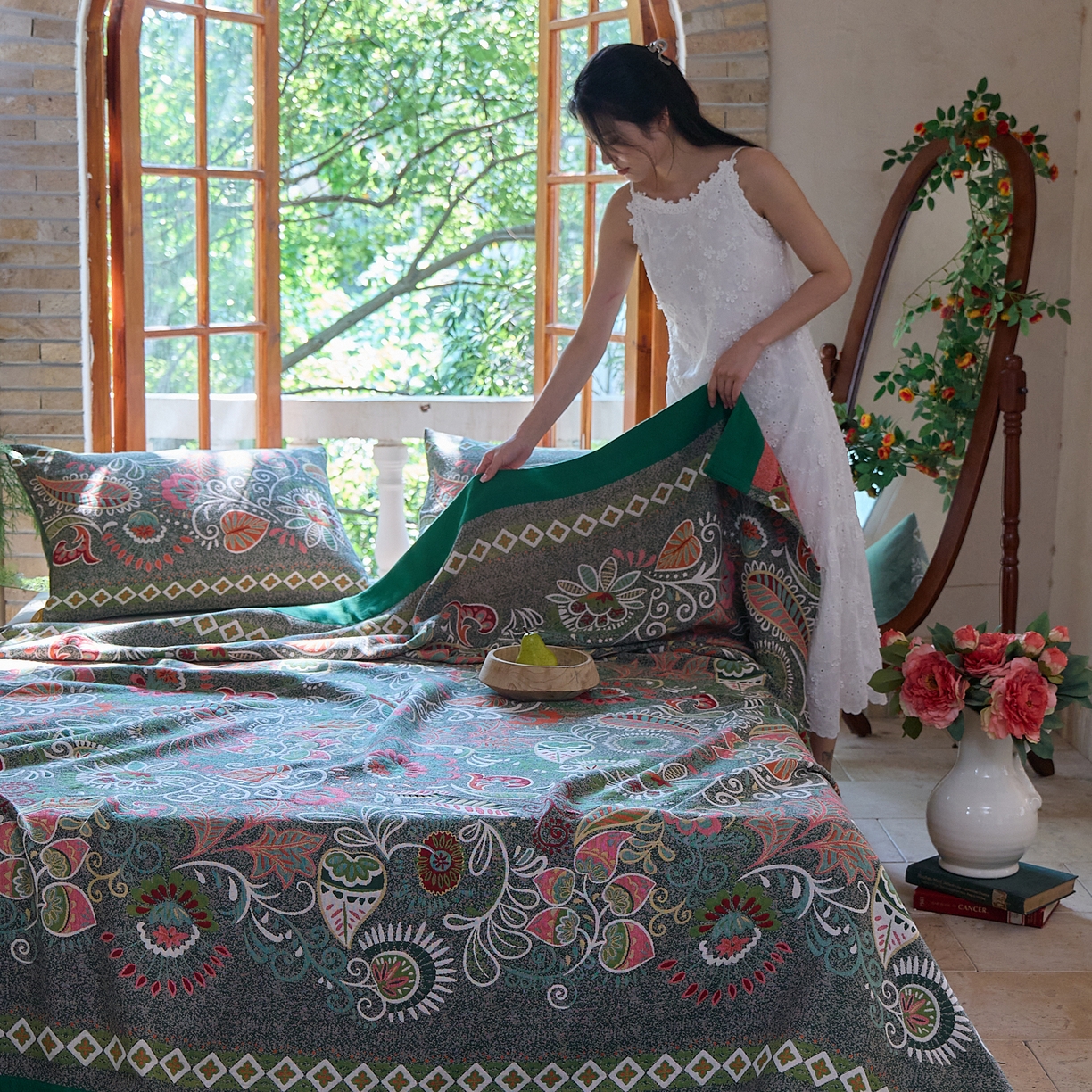 91家纺网 家纺一手货源 找家纺 沐瑟家纺 2025新款全棉纱布细纱布大床盖毯子床盖三件套LV系列 春意浓