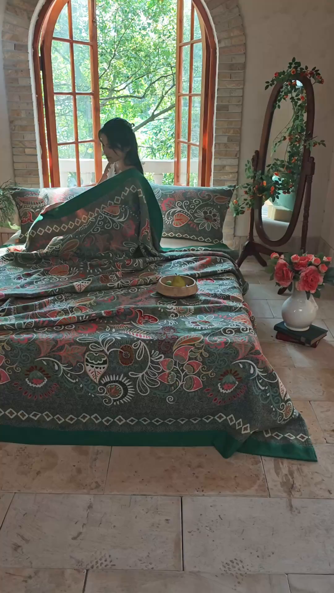 91家纺网 家纺一手货源 找家纺 沐瑟家纺 2025新款全棉纱布细纱布大床盖毯子床盖三件套LV系列 春意浓