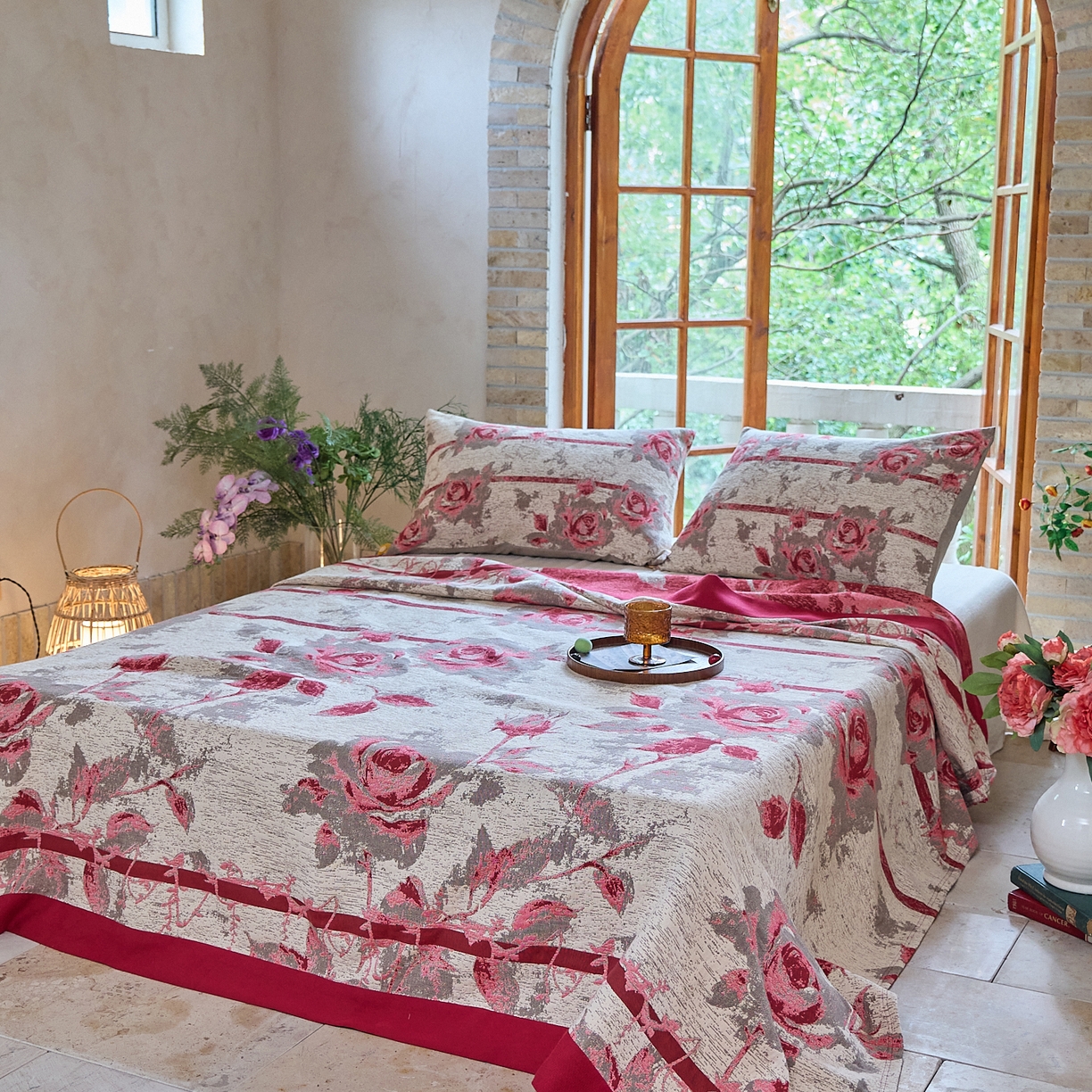 91家纺网 家纺一手货源 找家纺 沐瑟家纺 2025新款全棉纱布细纱布大床盖毯子床盖三件套LV系列 玫瑰之约