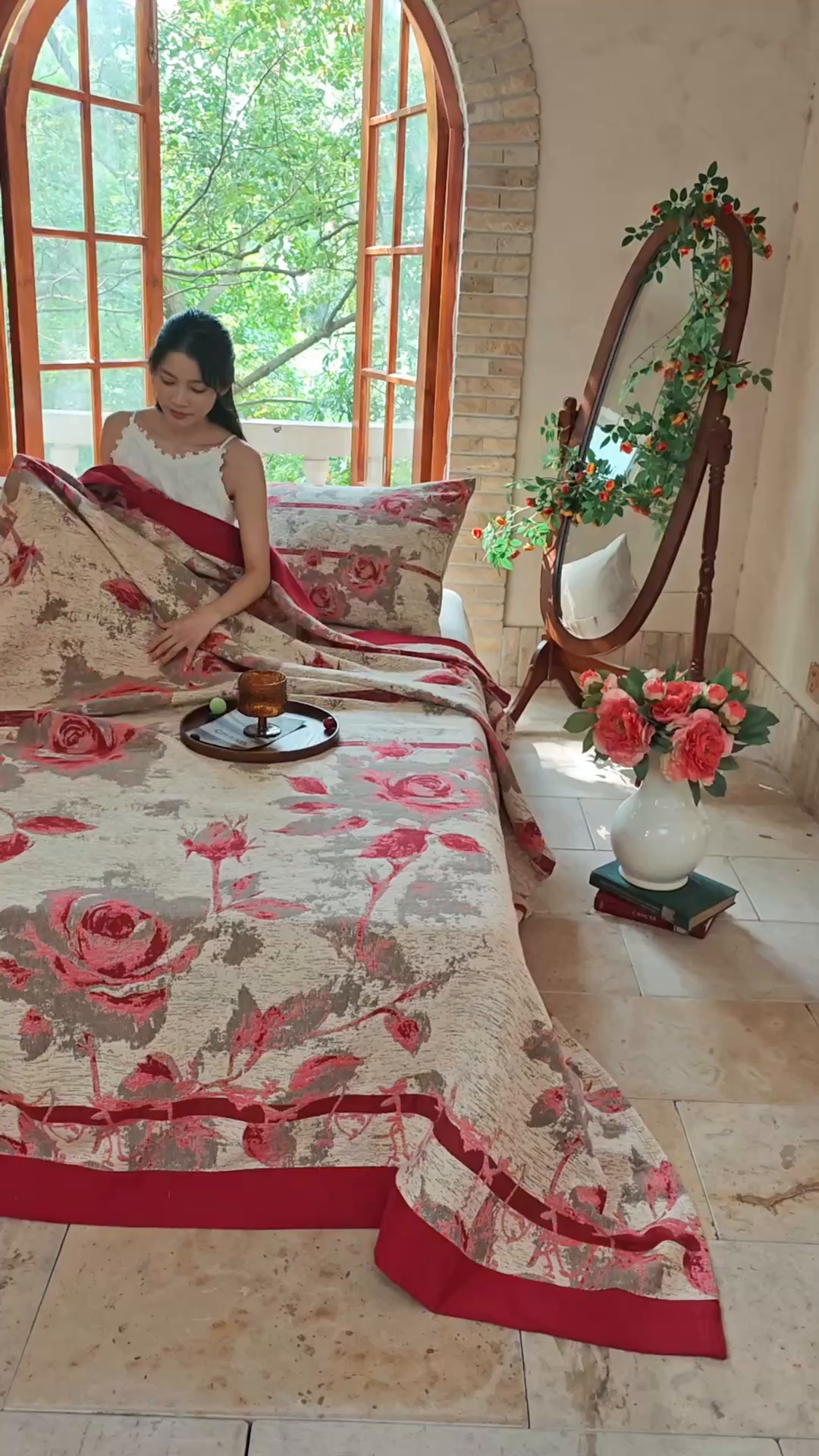 91家纺网 家纺一手货源 找家纺 沐瑟家纺 2025新款全棉纱布细纱布大床盖毯子床盖三件套LV系列 玫瑰之约