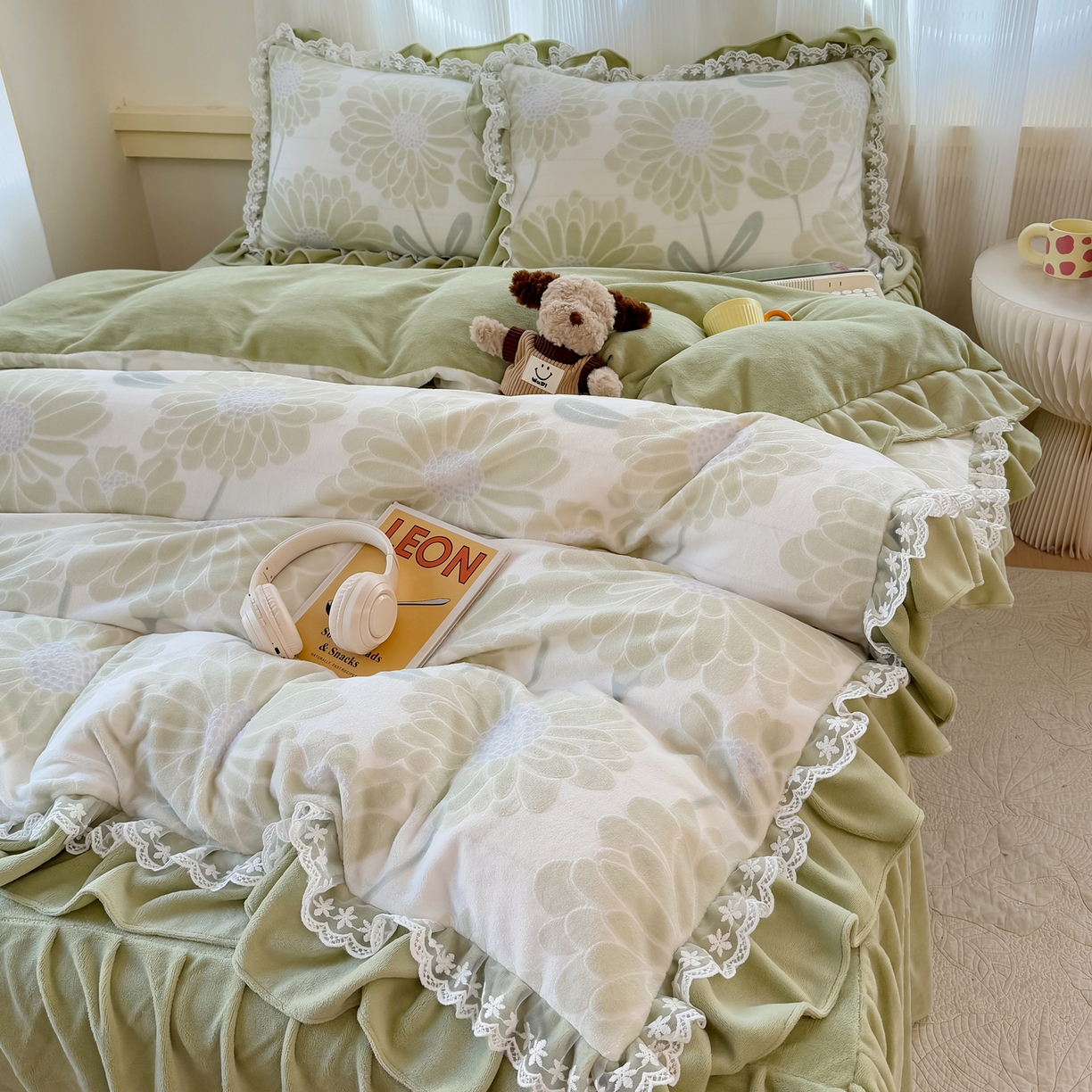 91家纺网 家纺一手货源 找家纺 （总）KA家纺 2025新款冬双层蕾丝花边雕花牛奶绒床裙款四件套