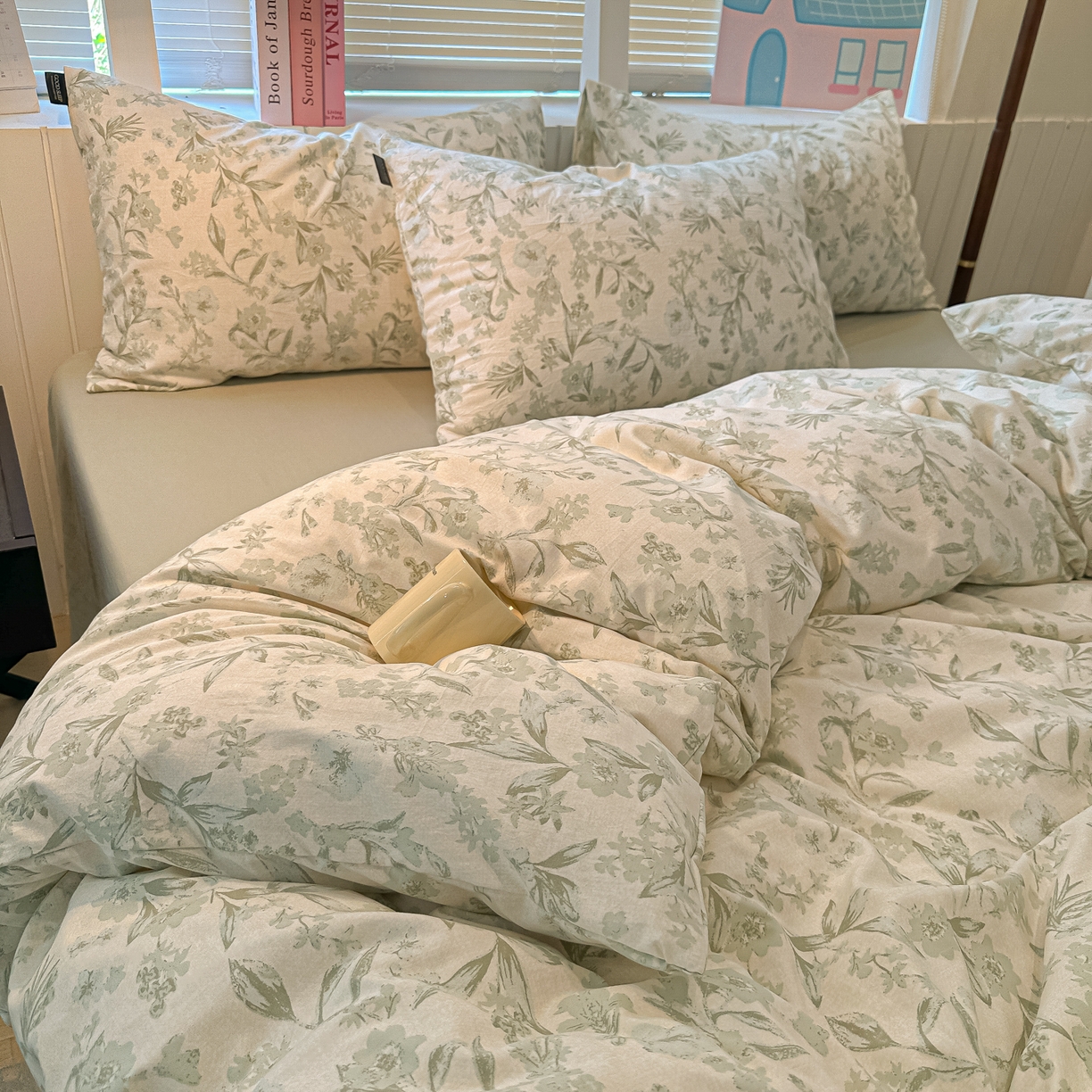 91家纺网 家纺一手货源 找家纺 多乐家纺 2025新款秋冬韩系花卉舒柔棉印花四件套 茶颜悦色-绿