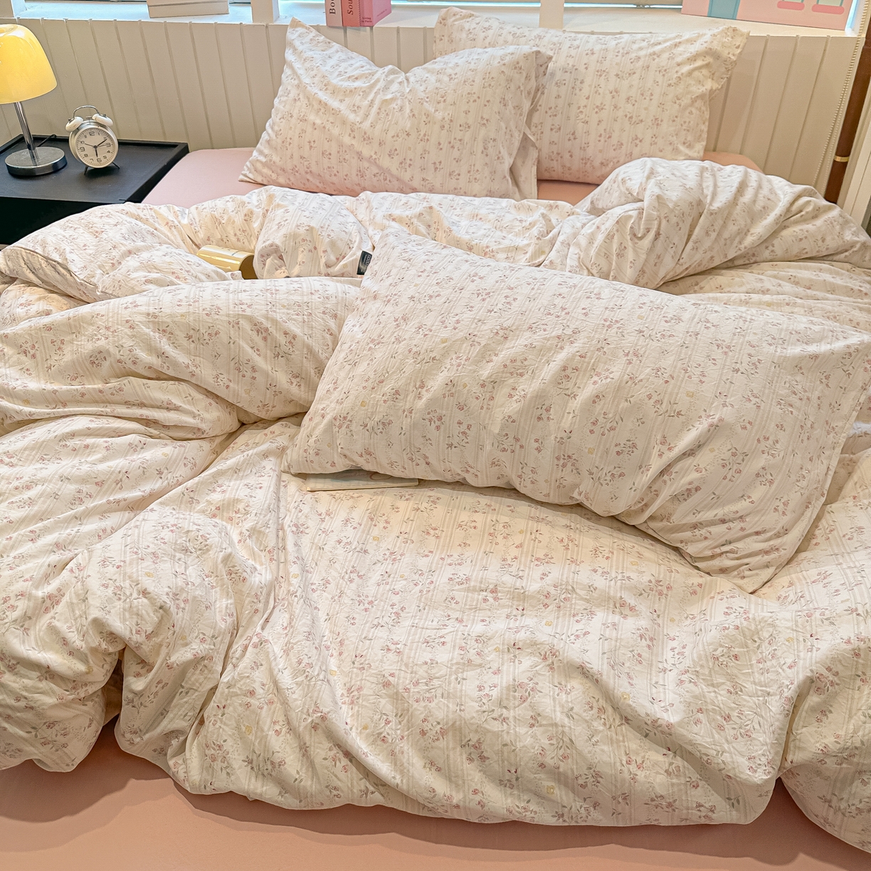 91家纺网 家纺一手货源 找家纺 多乐家纺 2025新款秋冬韩系花卉舒柔棉印花四件套 秘境