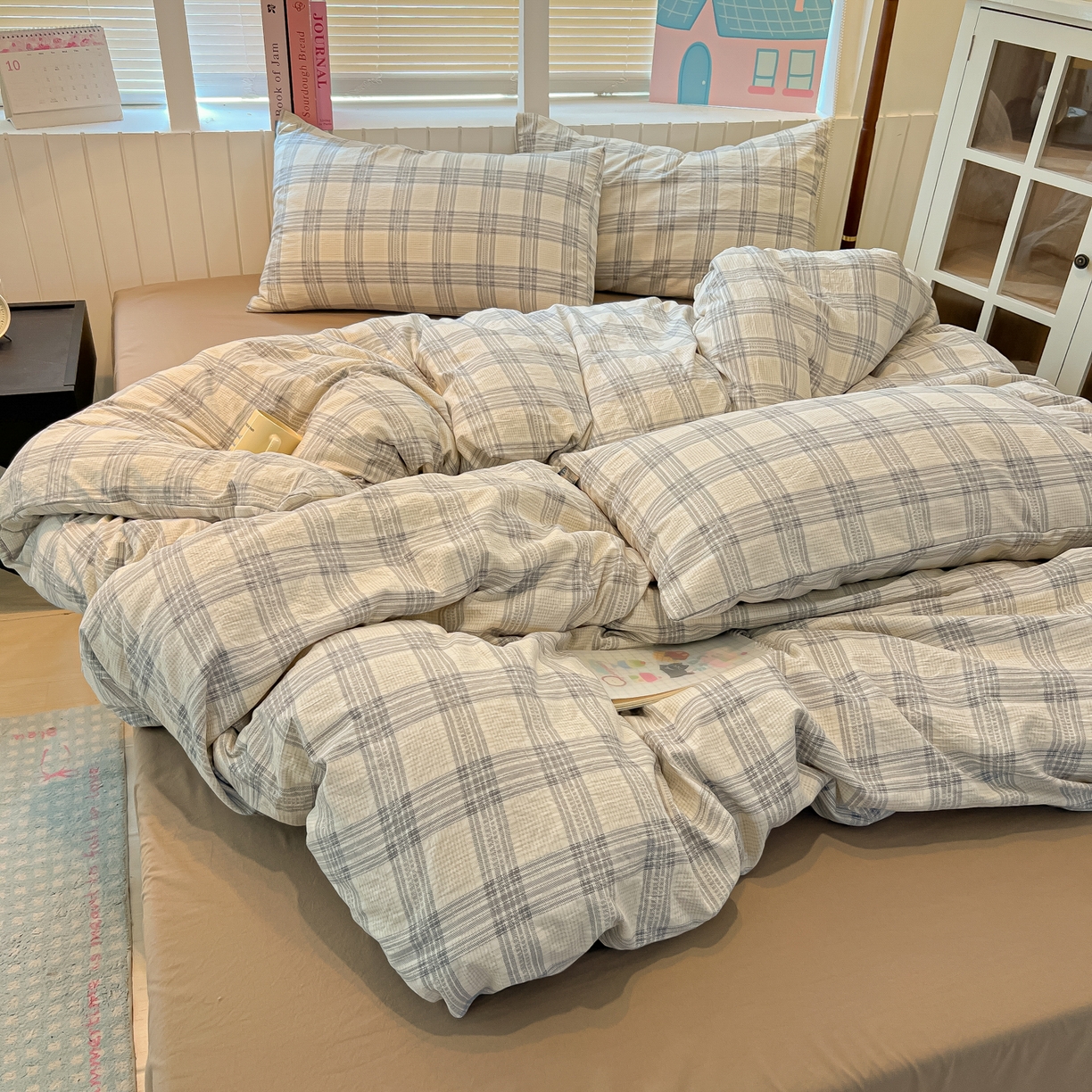 91家纺网 家纺一手货源 找家纺 多乐家纺 2025新款秋冬韩系花卉舒柔棉印花四件套 山野灰