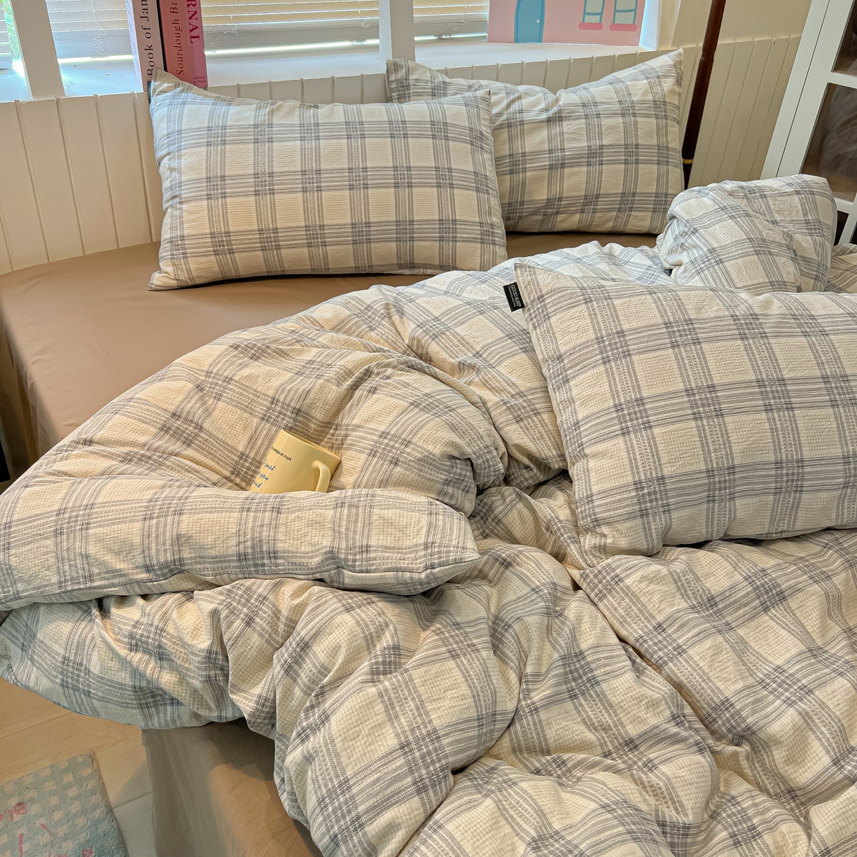 91家纺网 家纺一手货源 找家纺 多乐家纺 2025新款秋冬韩系花卉舒柔棉印花四件套 山野灰