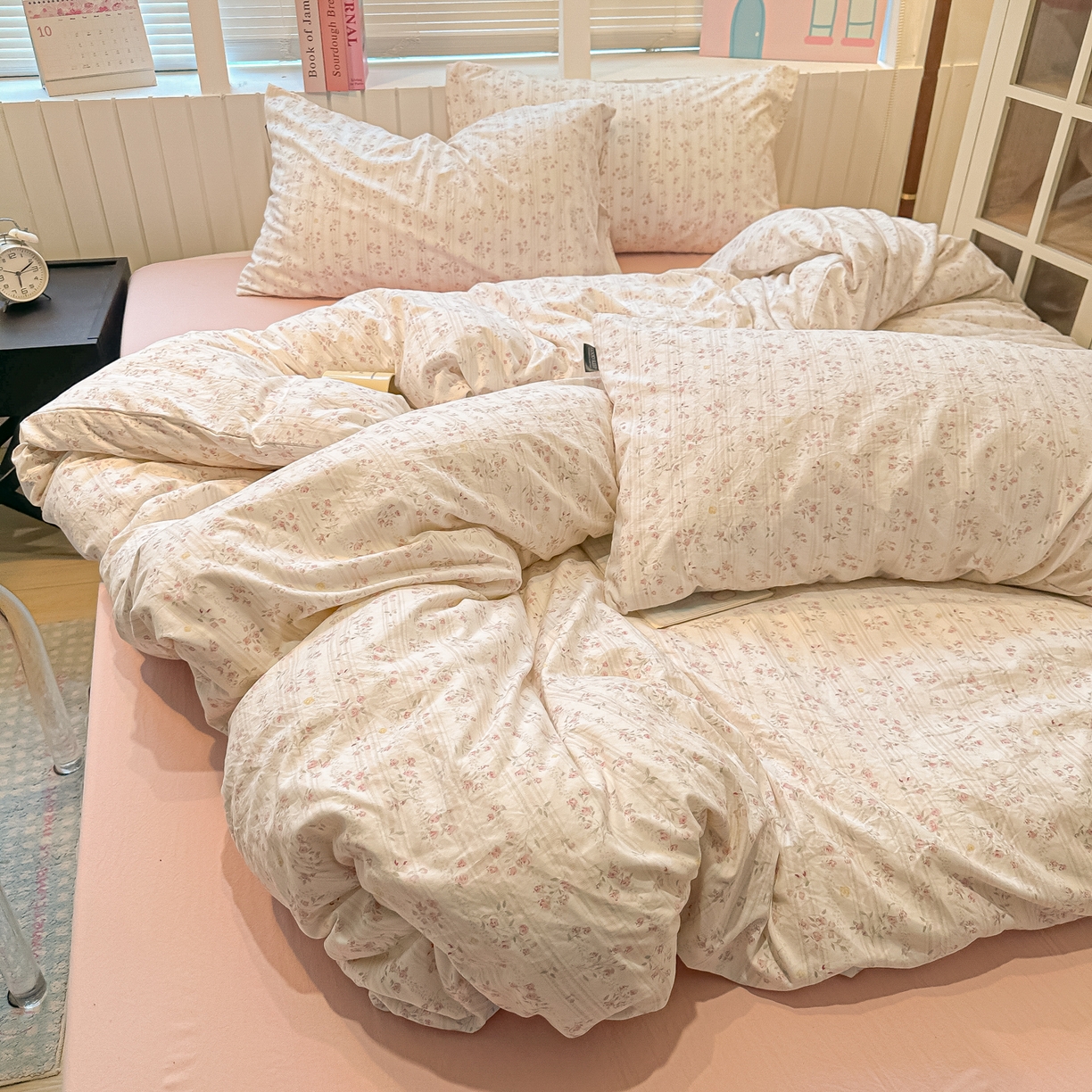 91家纺网 家纺一手货源 找家纺 多乐家纺 2025新款秋冬韩系花卉舒柔棉印花四件套 秘境