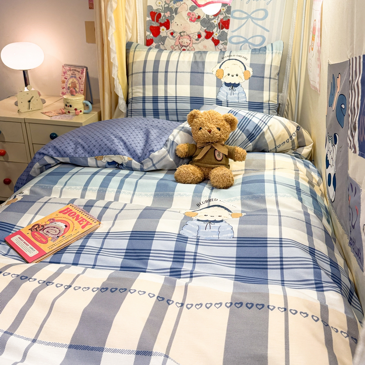 91家纺网 家纺一手货源 找家纺 简宜家居（朝初家纺） 2025新款全棉12868斜纹卡通花卉学生三件套四件套 简约-音乐熊