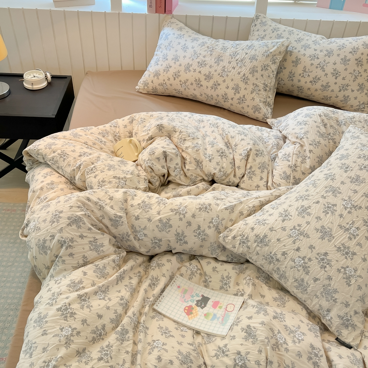 91家纺网 家纺一手货源 找家纺 多乐家纺 2025新款秋冬韩系花卉舒柔棉印花四件套 暗香