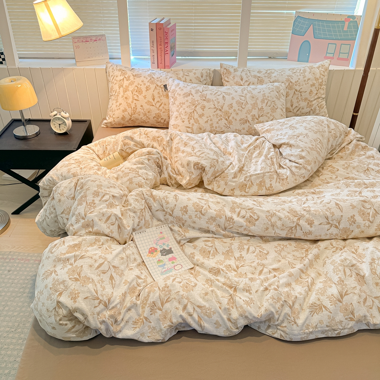 91家纺网 家纺一手货源 找家纺 多乐家纺 2025新款秋冬韩系花卉舒柔棉印花四件套 茶颜悦色-黄