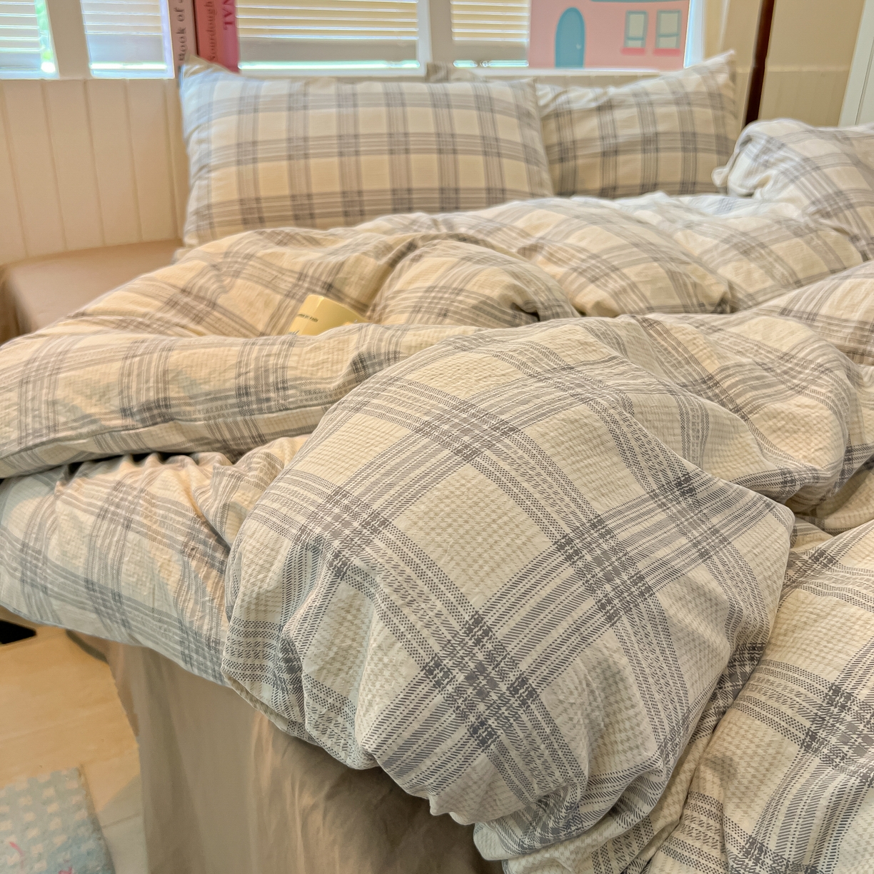 91家纺网 家纺一手货源 找家纺 多乐家纺 2025新款秋冬韩系花卉舒柔棉印花四件套 山野灰