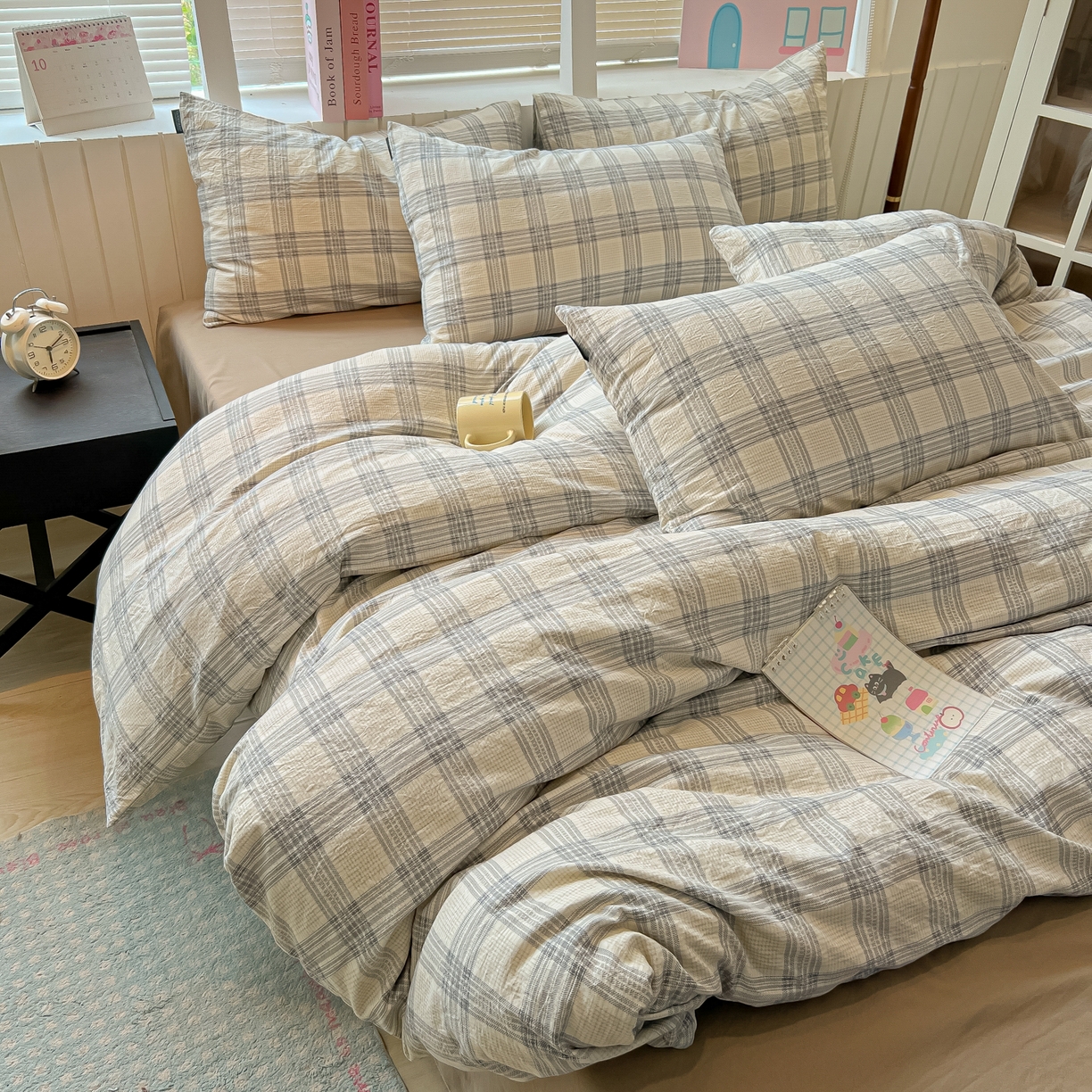 91家纺网 家纺一手货源 找家纺 多乐家纺 2025新款秋冬韩系花卉舒柔棉印花四件套 山野灰