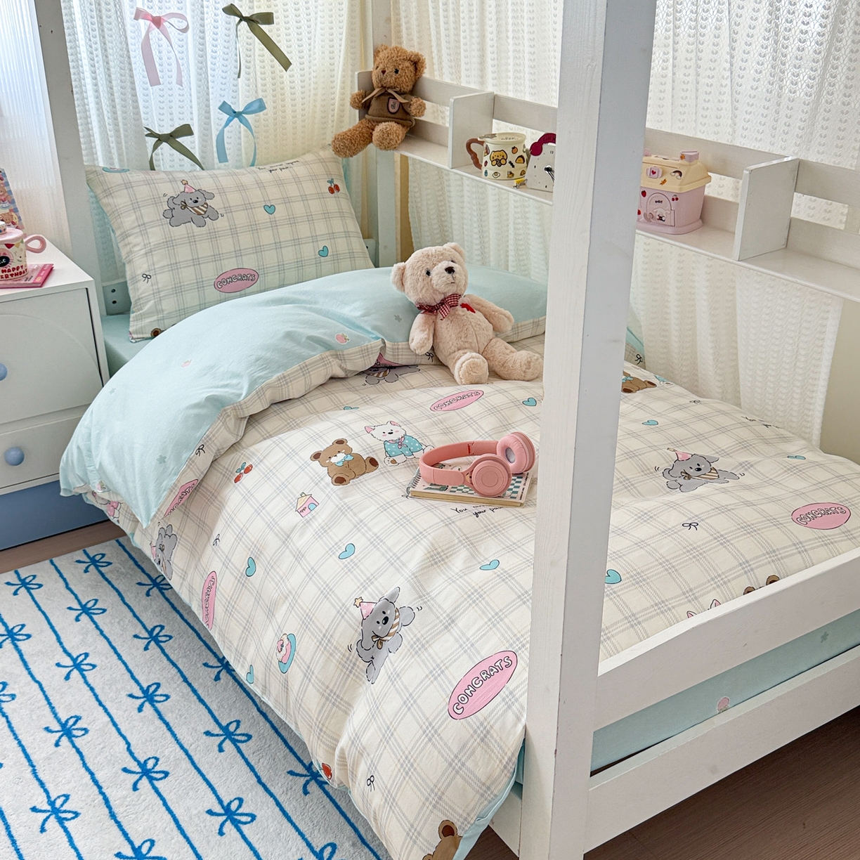 91家纺网 家纺一手货源 找家纺 简宜家居（朝初家纺） 2025新款全棉12868斜纹卡通花卉学生三件套四件套 萌宠格子铺