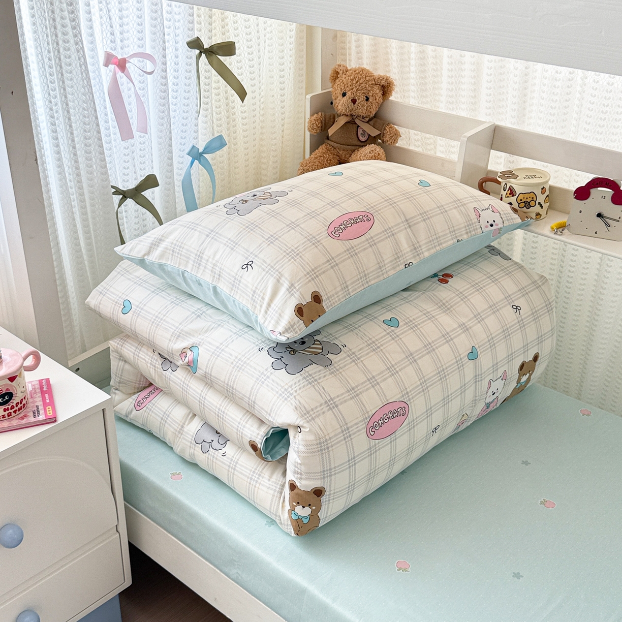 91家纺网 家纺一手货源 找家纺 简宜家居（朝初家纺） 2025新款全棉12868斜纹卡通花卉学生三件套四件套 萌宠格子铺