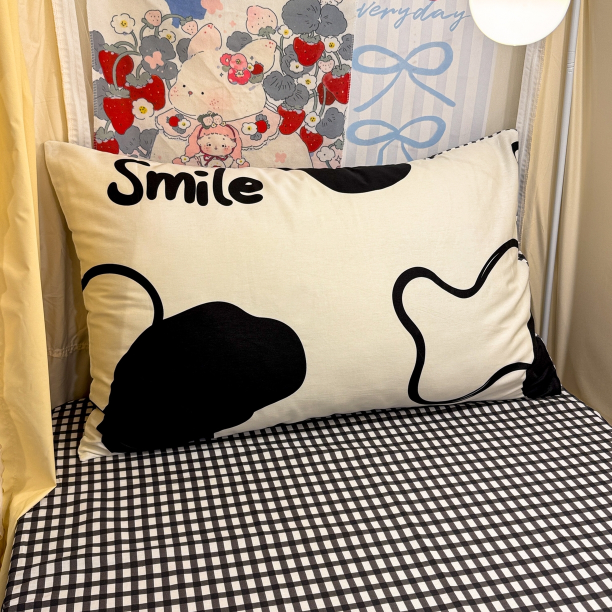 91家纺网 家纺一手货源 找家纺 简宜家居（朝初家纺） 2025新款全棉12868斜纹卡通花卉学生三件套四件套 奶牛smile